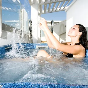 4* Hotel Club House